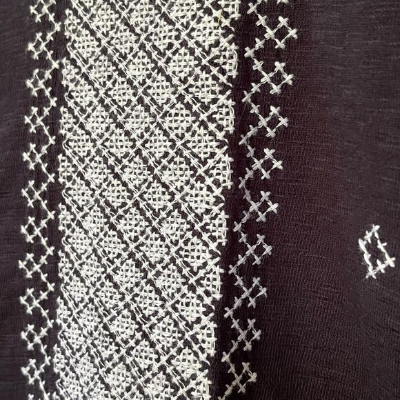 TALBOTS TOP Womens Size S Petite Short Sleeve Navy Cross stitch Cotton Tee - Picture 6 of 8